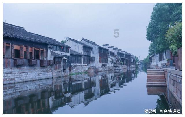 逃离潮湿的房屋
